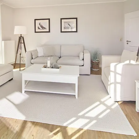 Techts Strandhaus تيميندورفير ستراند